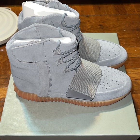 Yeezy boost 750 size 11 1/2 - Picture 5 of 6